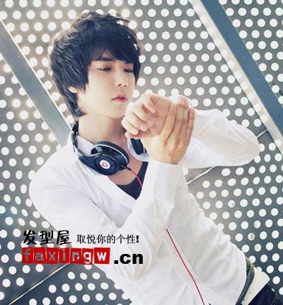 潮流新风范 2012韩国男生中长发发型帅气时尚
