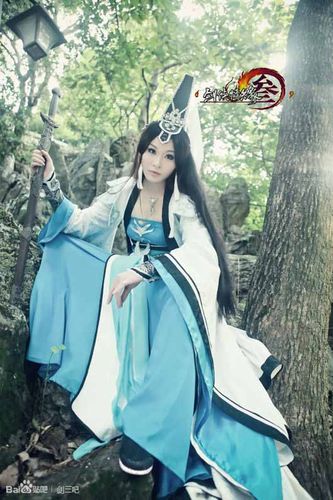 《剑网3》女玩家cos纯阳npc于睿 妩媚动人