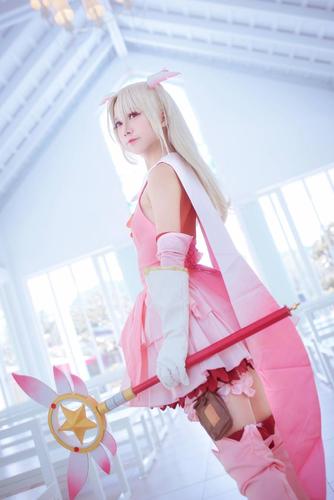 cos:马猴烧酒伊莉雅,可爱犹如魔法般如影随形