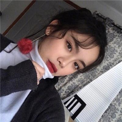 快手头像女生温柔甜美吸引人和可爱的女孩在一起才叫谈恋爱