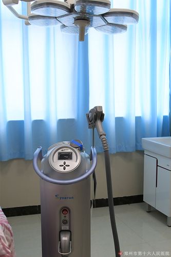 该系统以赛诺龙的专利技术【elos】为技术核心,将"射频","光能","负压