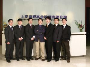 上投摩根新兴产业小组合影,该小组组长,上投摩根新兴动力拟任基金经理