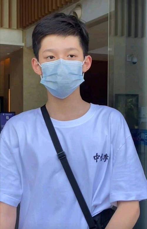 原创tf家族官博关注六个练习生官俊臣人气最高粉丝已开始氪金