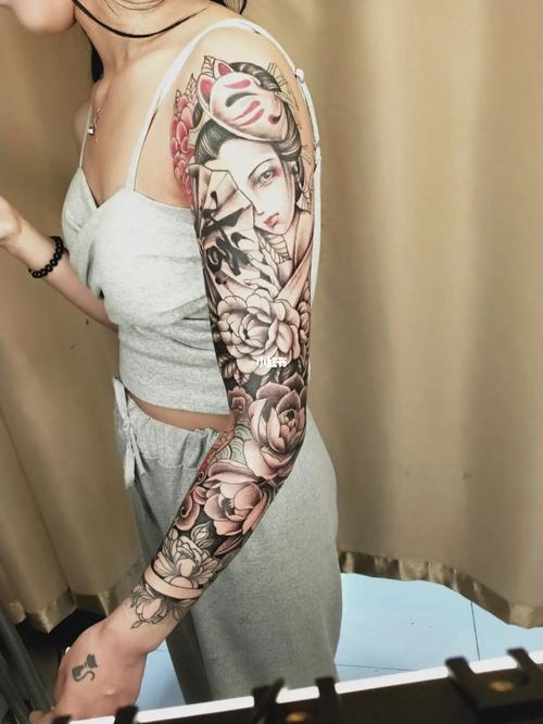 黑臂艺伎纹身_纹身_花臂_花臂纹身_美妆_彩妆_彩妆其他