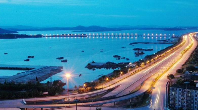 美丽滨海城市防城港简介