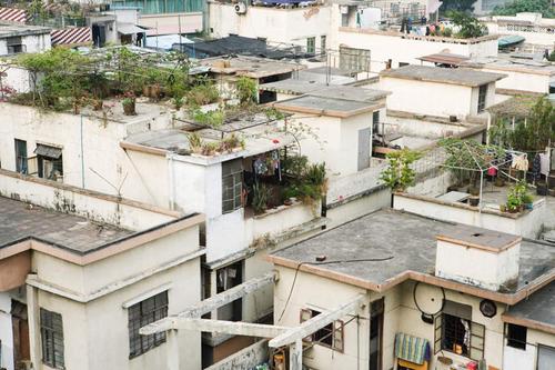 无人,栏杆,露台,横图,俯视,航拍,室外,白天,植物,窗户,阁楼,生活用品