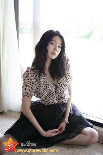 闵智雅韩文:性别:女出生日期:1984年10月31日国籍:韩国星座: 天蝎座