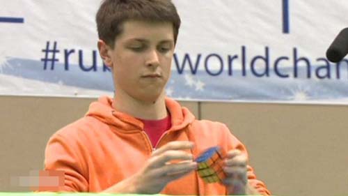 澳大利亚最强大脑魔方天才菲神菲利克斯·曾姆丹格斯简介