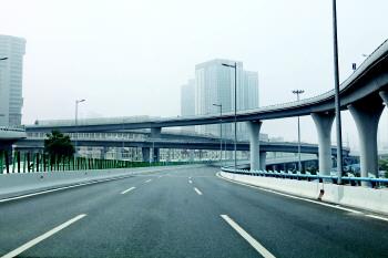 这条路,出隧道分分钟到杭鞍高架