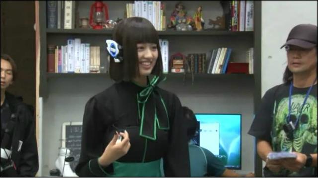 假面骑士01东映画花絮,月读妹子丝袜抢眼,依兹脱衣暴露好身材