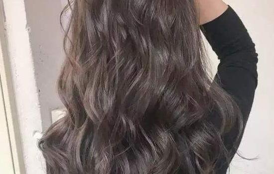 木北造型:大波浪卷发睡前扎法 木北造型告诉您大波浪怎么保持