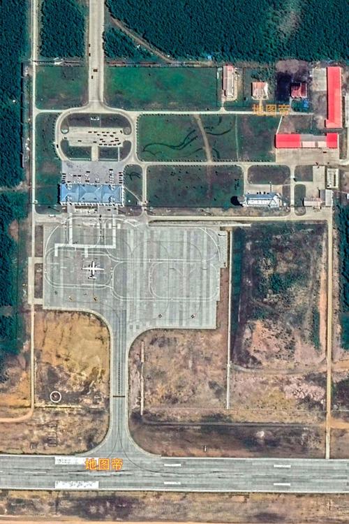 航拍黑龙江漠河古莲机场,我国第一个建于永久冻土带的机场