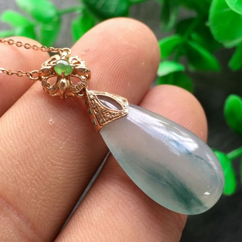 18k金镶嵌冰种飘花水滴吊坠