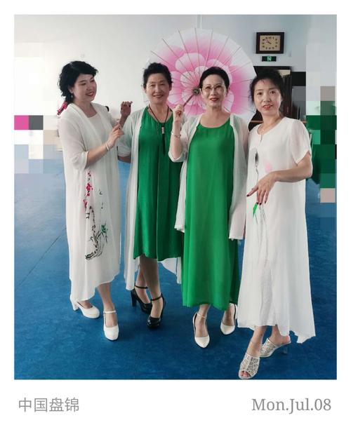 我们喜爱管我们叫宝贝们,对我们和颜悦色,耐