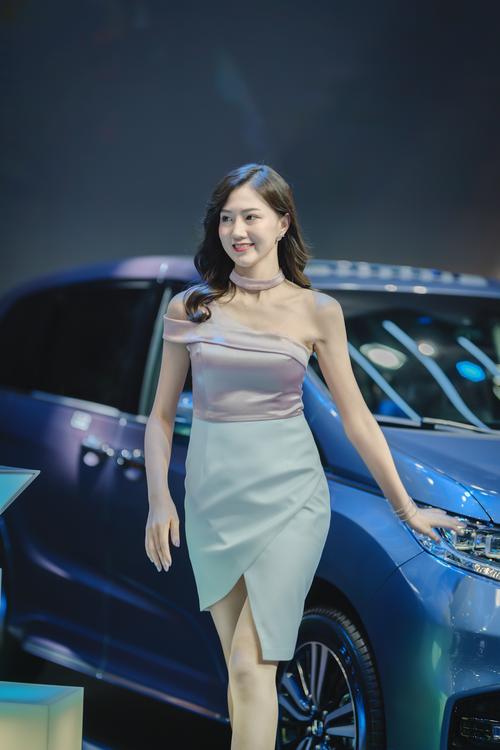 2020年广州车展美女车模高清图集
