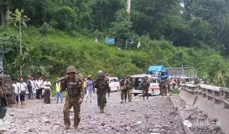 缅甸袭击事件共致15人死亡货物流通停滞缅甸一天损失200多亿