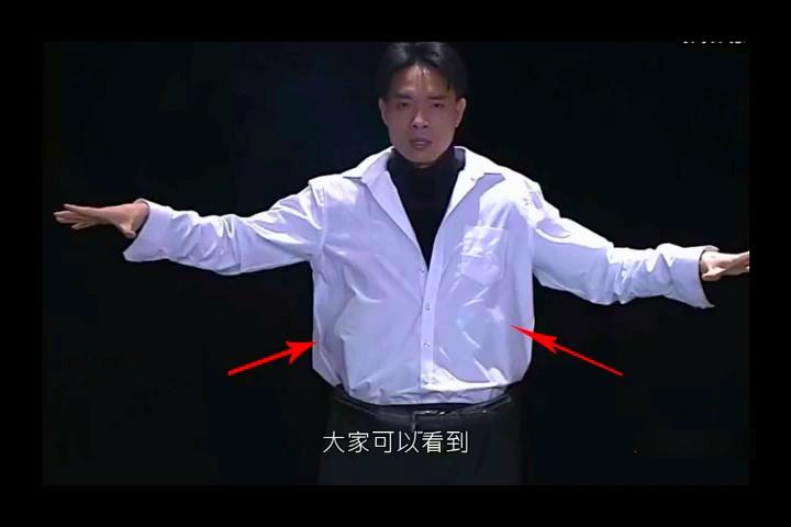 揭秘魔术:把人分成两半的魔术是什么原理?其实没那么简单!