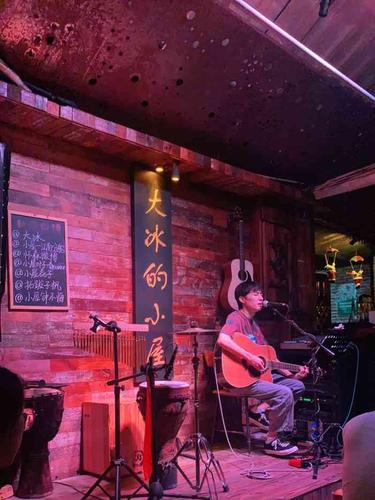 大冰的小屋(西塘店)-"朋友推荐来的,女歌手的声音很!