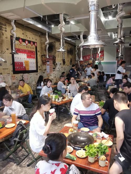 地摊火锅(万家丽店)自由行热门攻略_万家丽_美食_火锅_复古风_装修