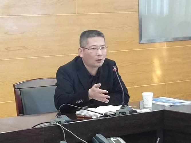 环境综合整治篇虹桥镇吹响小城镇环境综合整治迎检冲锋号