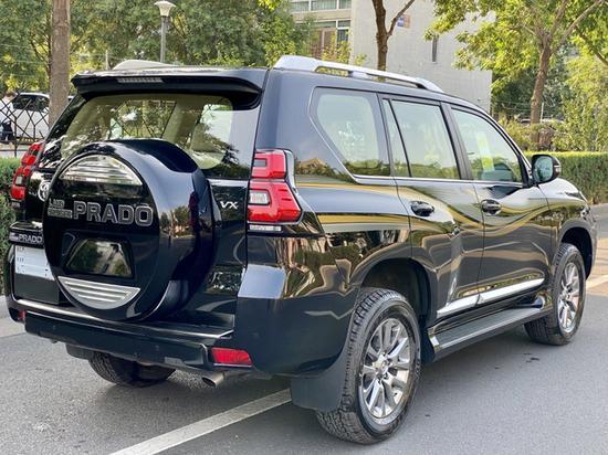 2020款丰田霸道2700油耗低经典传奇越野