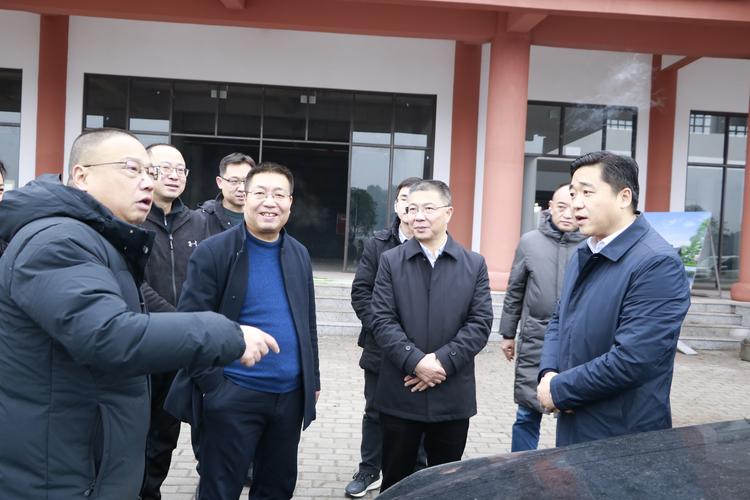 宜宾市人大常委会副主任邓前卫到成宜高速督导调研