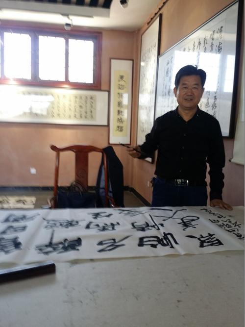 滕州市教育书法家协会走进龙阳镇李家沙土文史馆之二