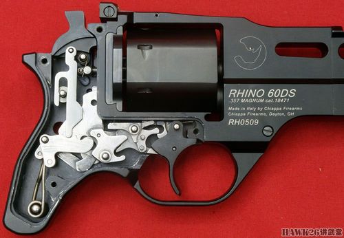 这是"犀牛"60ds击发组件结构,还是很复杂的.