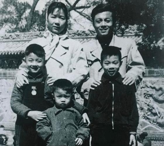 "喜儿"田华:16岁和丈夫相识携手一生,晚年四位亲人相继患癌