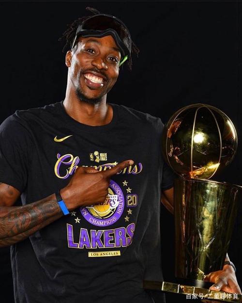 时隔7年,霍华德终于圆梦了,补偿了湖人球迷