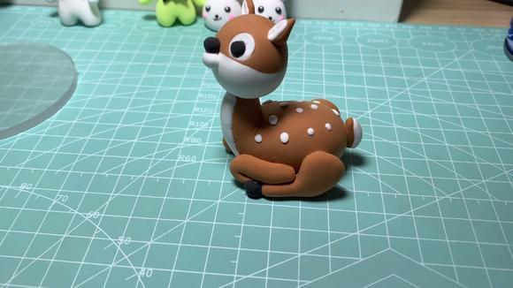 超轻粘土手工:用粘土diy可爱的小鹿