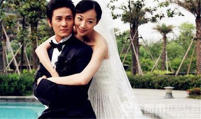 韩雪老公李亚国照片 韩雪的婚纱照
