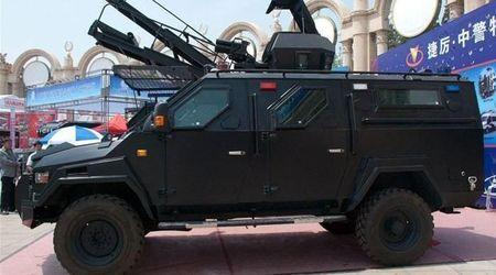 电视剧特警力量里的装甲车是什么车