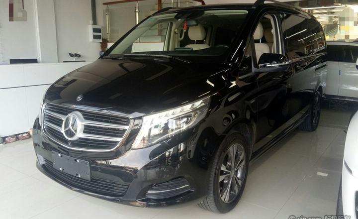 80万 黑色 v 260 尊贵版_奔驰v级二手车 - 小猪二手车