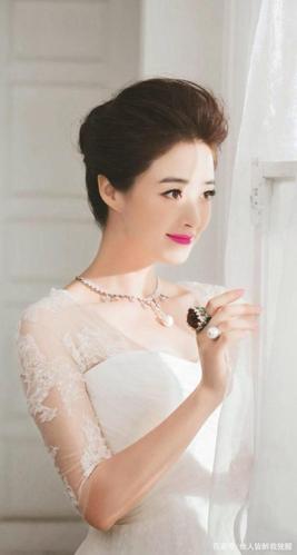 2021年最新高清壁纸女明星篇(蒋欣)