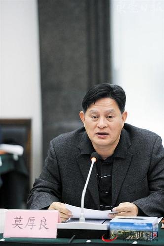 桥头镇委书记莫厚良:全面推动环保包装产业长远发展