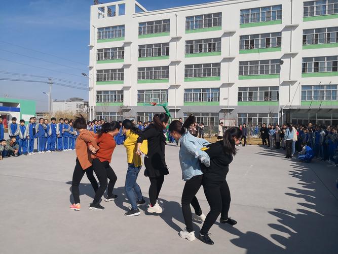 大名县民族学校开展迎"三八"趣味竞赛活动