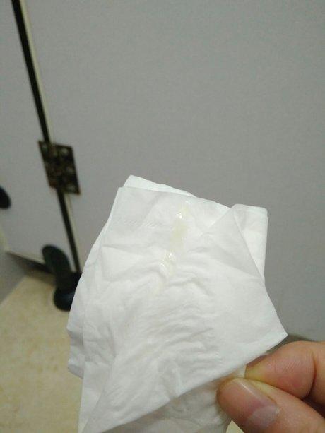 请问这个是白带拉丝吗?