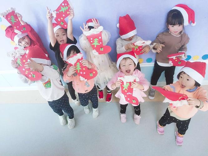 睿思幼儿园小班平安夜圣诞节主题