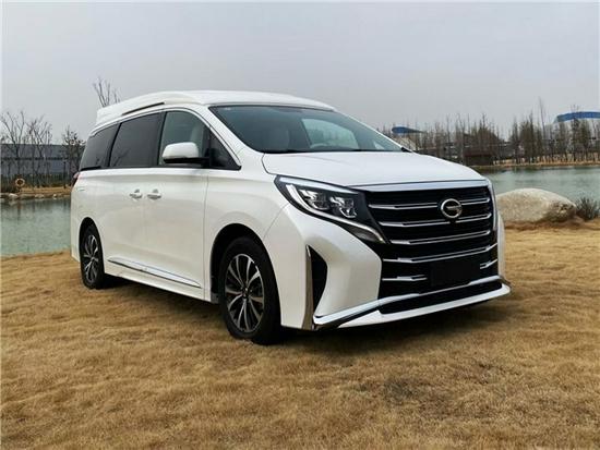 广汽传祺gm8商务车国内高端mpv