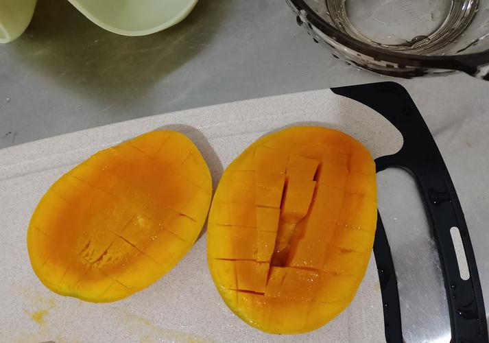 求助 这个芒果坏了吗?