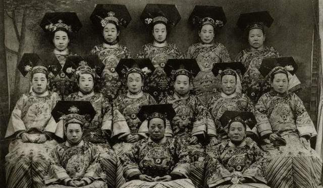 清朝老照片,后宫嫔妃为啥都很丑?那是你没有看见漂亮的
