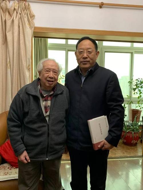 刘维林会长一行春节前看望拜访邬沧萍教授,陈可冀院士