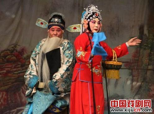 曲剧名须郑庆恩周末大戏院里唱大戏