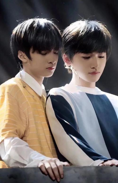 刘耀文,宋亚轩满屏cp感!