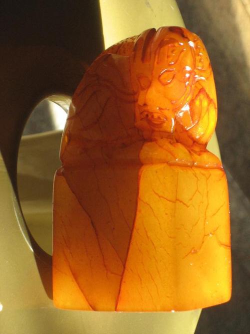 石中之王|图解田黄石三大特征:萝卜纹,石皮及红筋红格