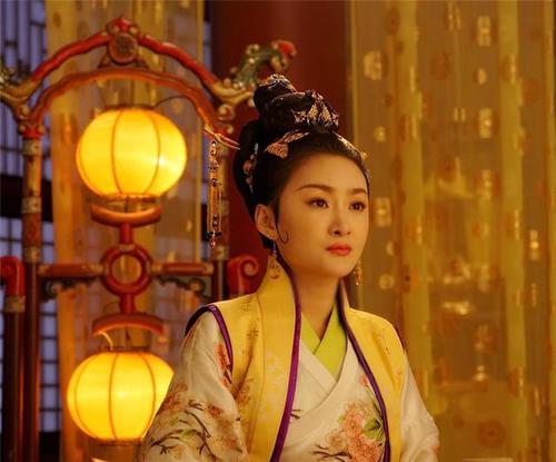  p>杨氏(984年～1036年),谥号章惠皇后,通称杨淑妃, a target="_blank