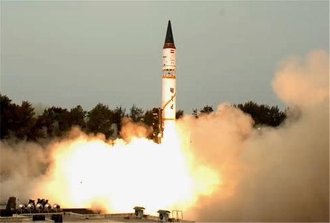 印度威胁试射洲际导弹,还可携核弹头,赵立坚指出:已违背安理会决议