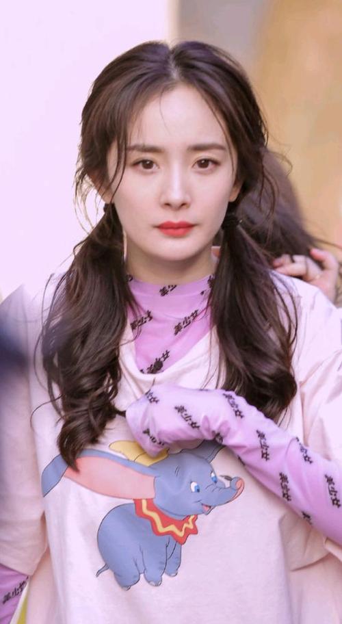 杨幂,双马尾造型,青春靓丽