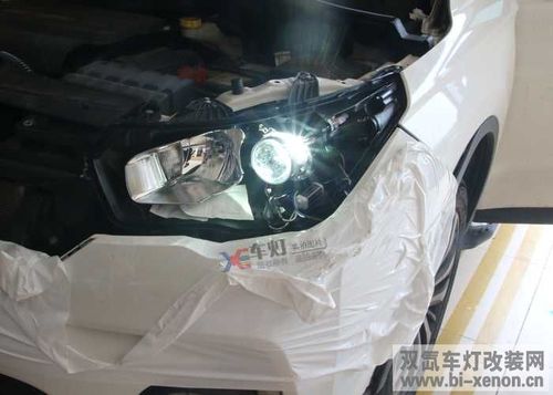 广州汽车大灯改装店传祺gs4想改灯什么样的透镜效果好炫酷车灯光升级